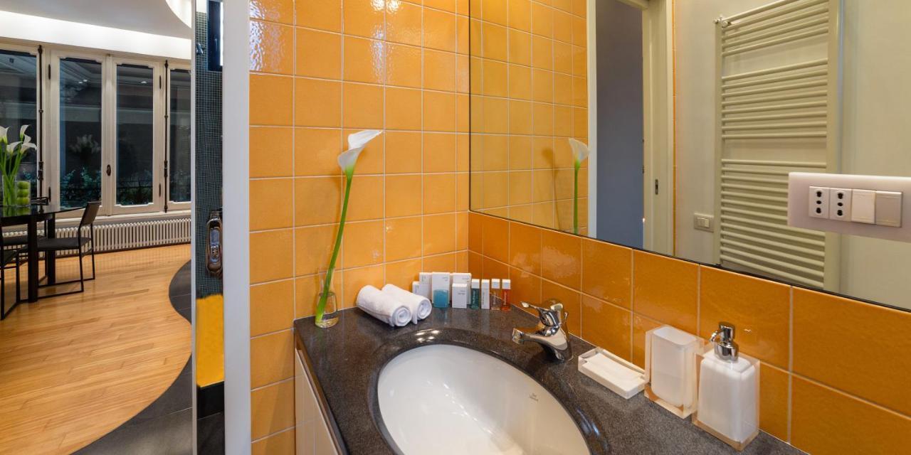 Suite Augustus - Free Parking Genoa Exterior photo